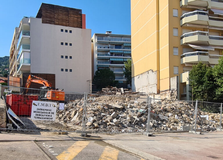 Kosmic Roquebrune Cap Martin - TD Groupe - Terrassement / Démolition / Curage / Location de matériels / TDCA, EMDT, EML, SMMT
